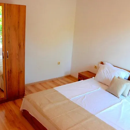 Apartment Aphrodite Gardens