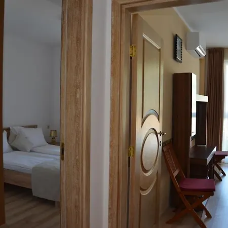 Apartment Aphrodite Gardens