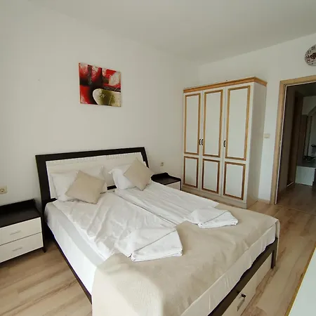 דירה Aphrodite Gardens סאני ביץ'