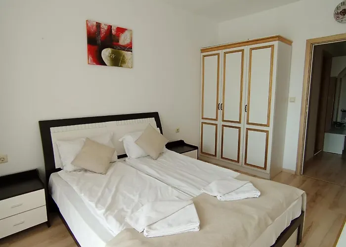 דירה Aphrodite Gardens סאני ביץ'