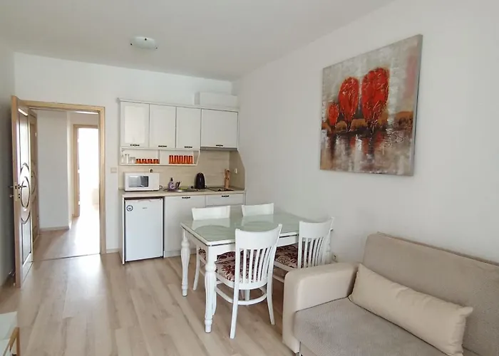 דירה Aphrodite Gardens סאני ביץ'