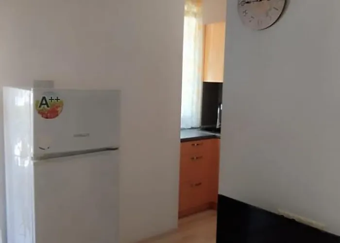 Aphrodite Gardens * סאני ביץ'